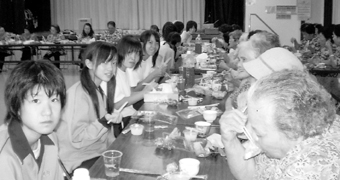 070036-交流会から